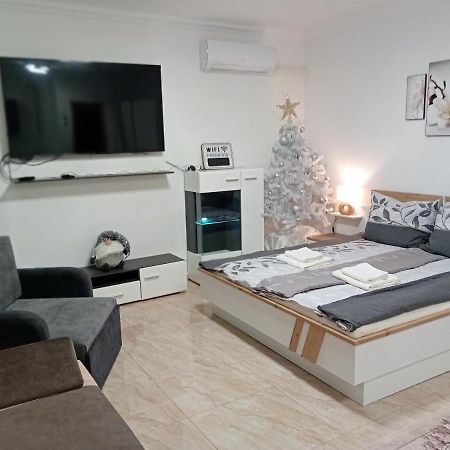Hangjegy Apartman Debrecen Exterior photo